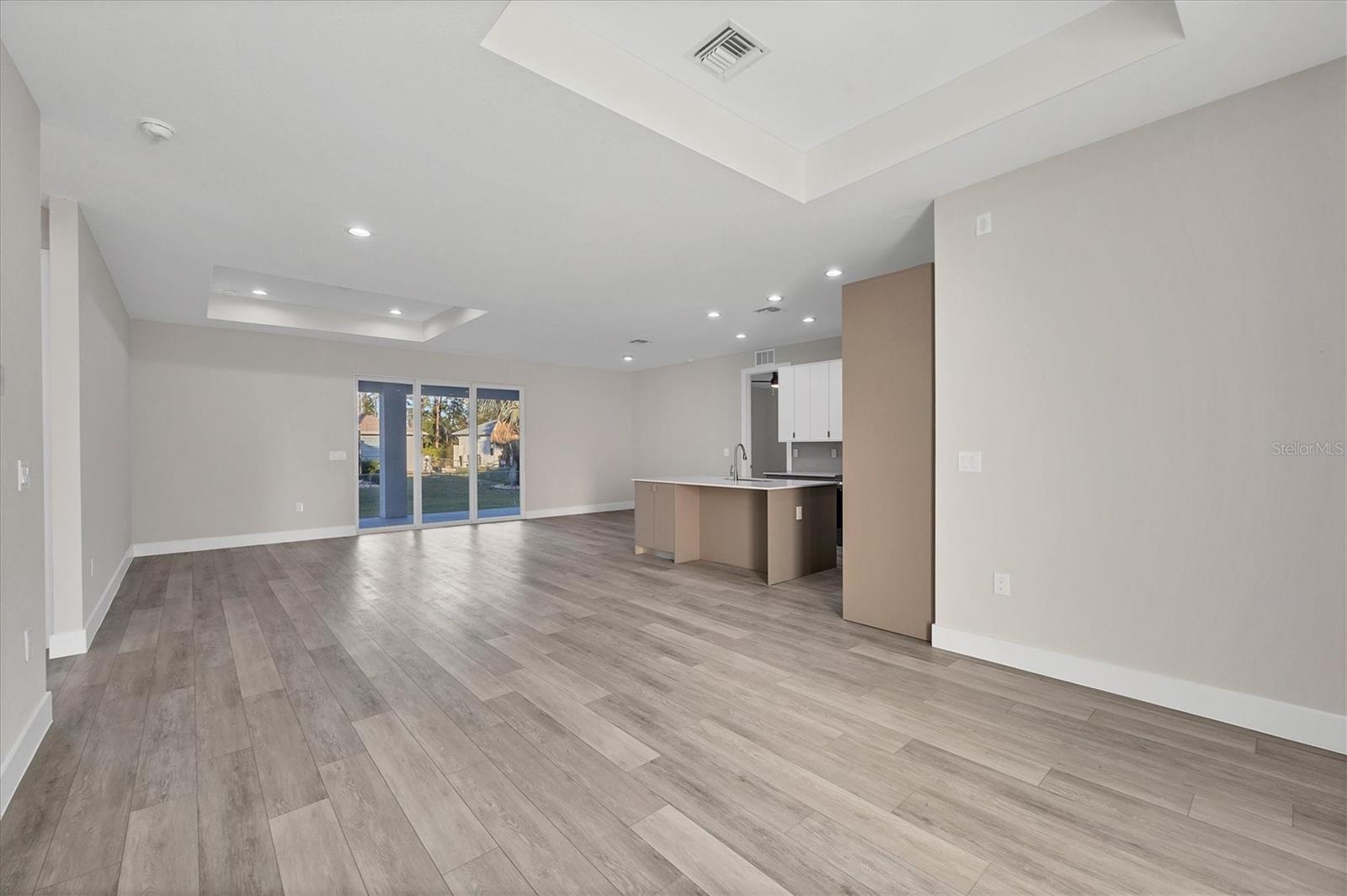 2258 MARGARET LANE