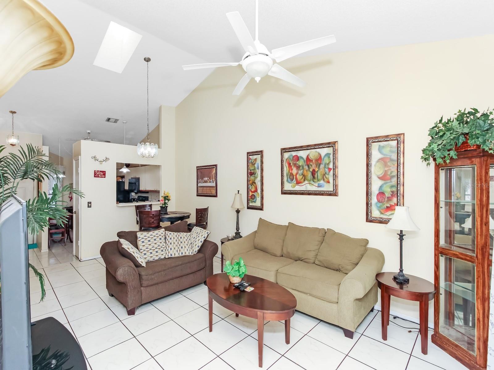 BVL LAKEPOINTE TWNHMS - Residential