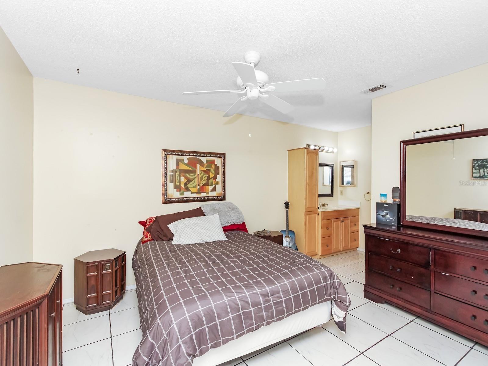 BVL LAKEPOINTE TWNHMS - Residential