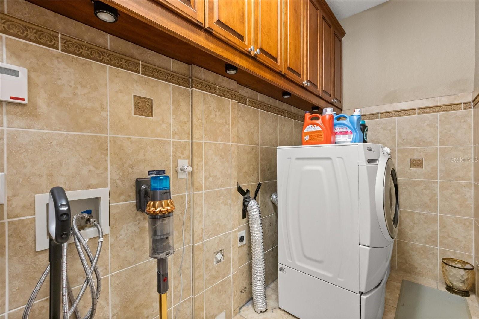 BRONSONS LNDGS F & M - Residential