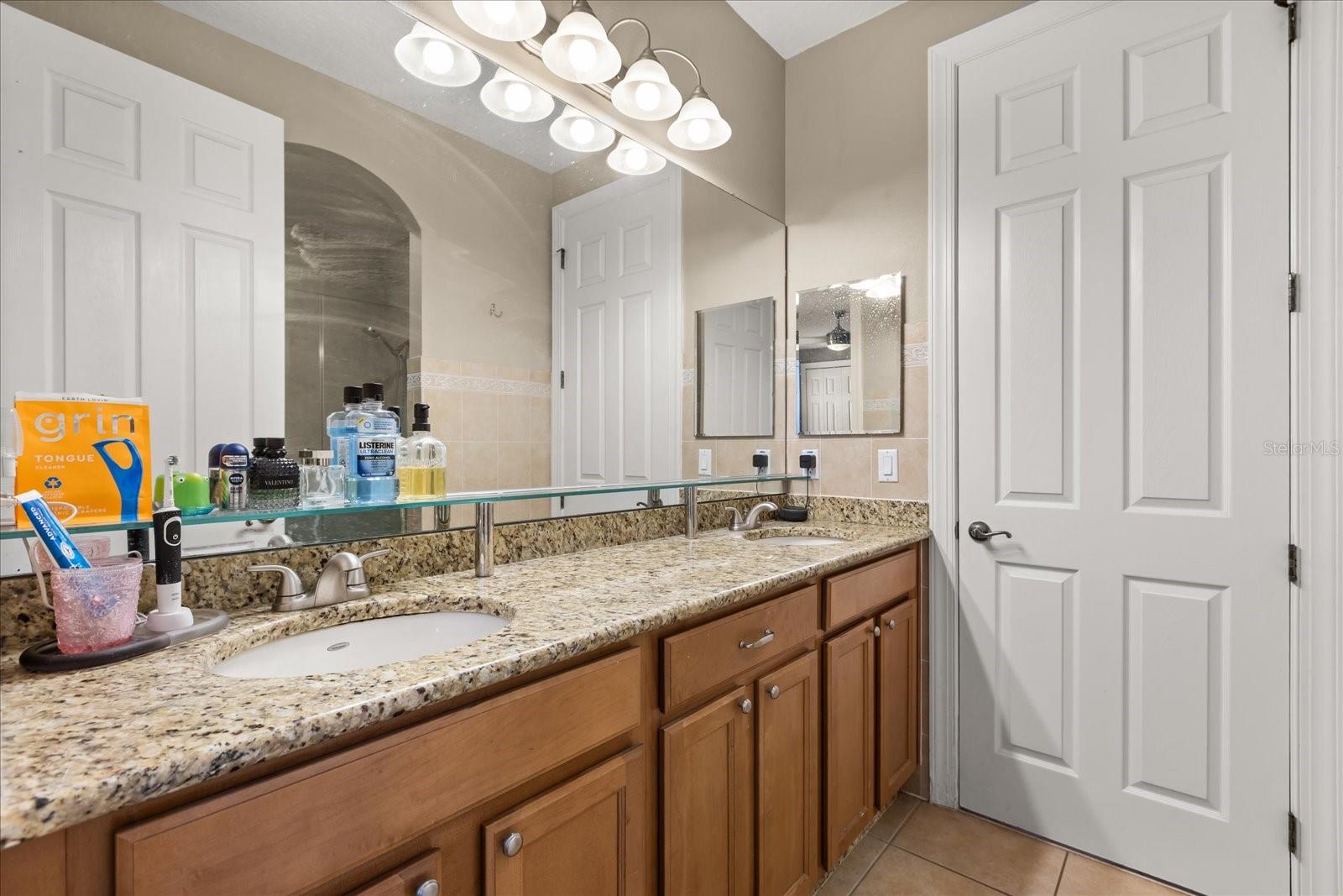 BRONSONS LNDGS F & M - Residential