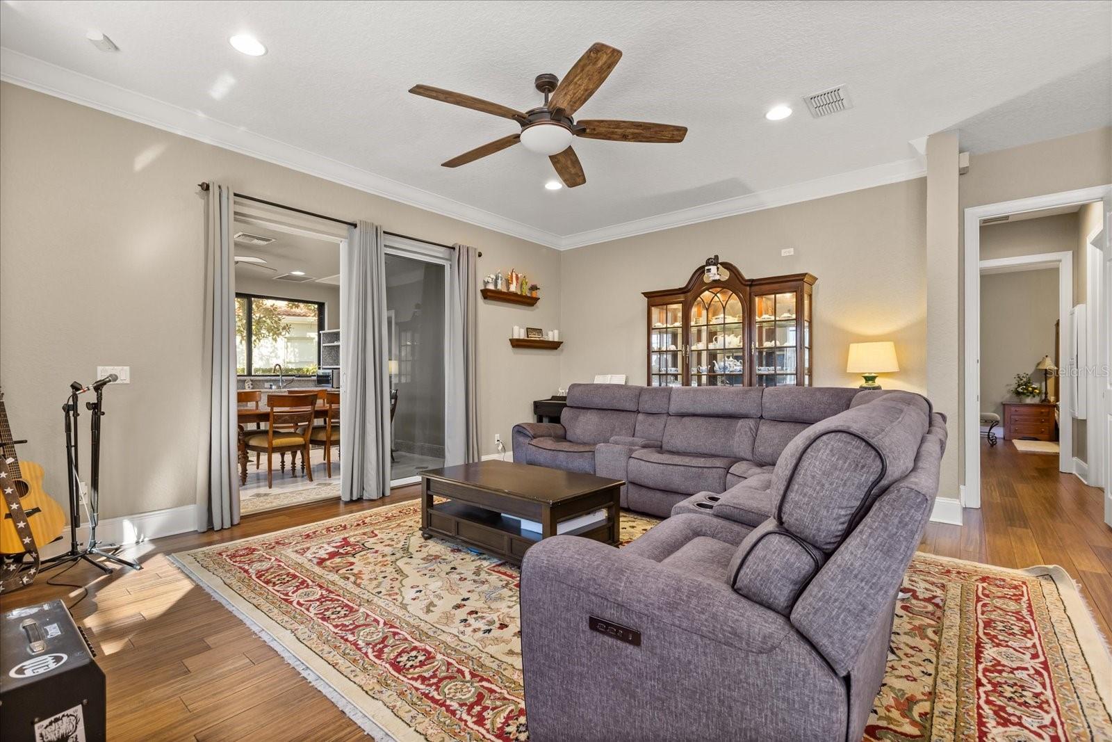 BRONSONS LNDGS F & M - Residential