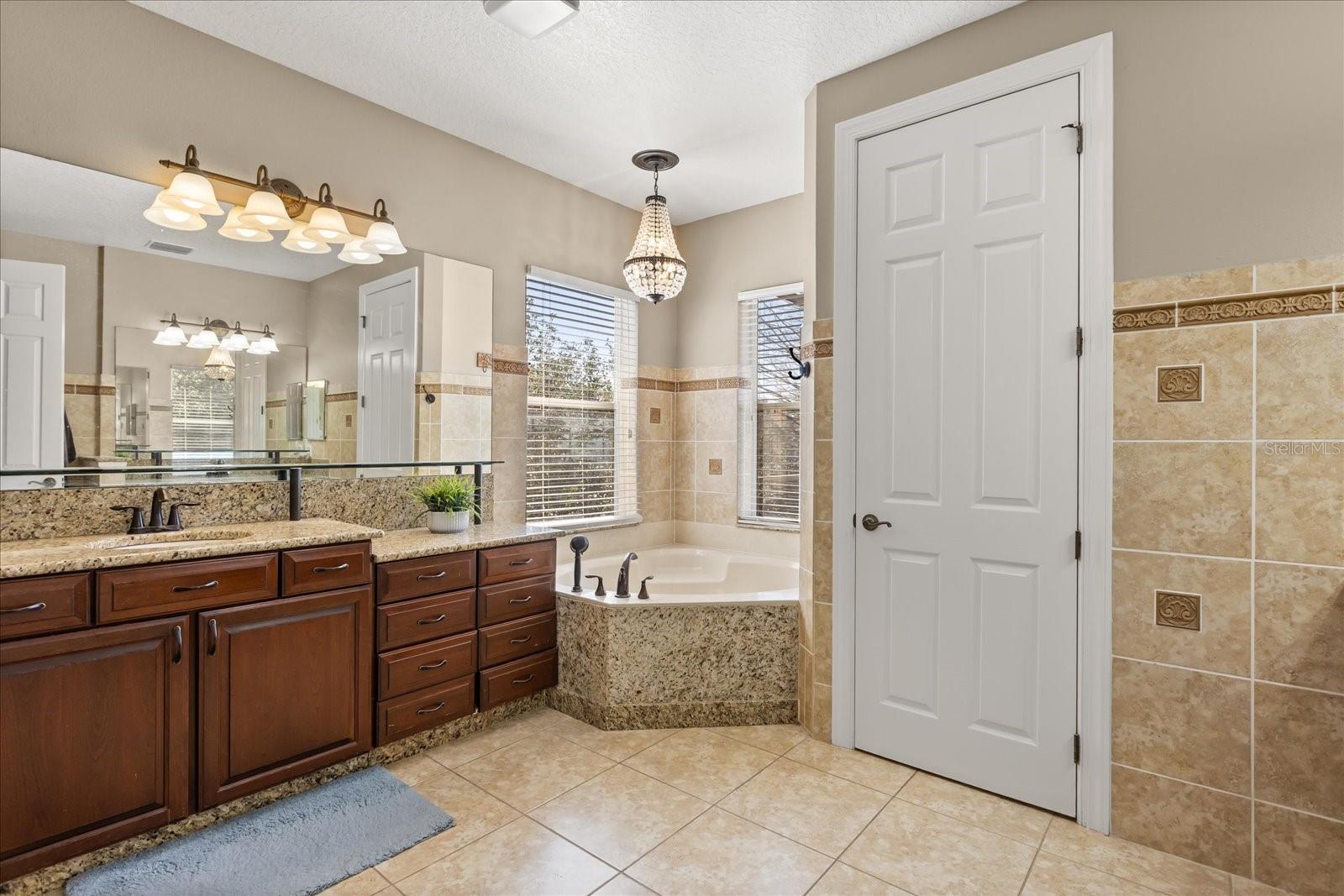 BRONSONS LNDGS F & M - Residential