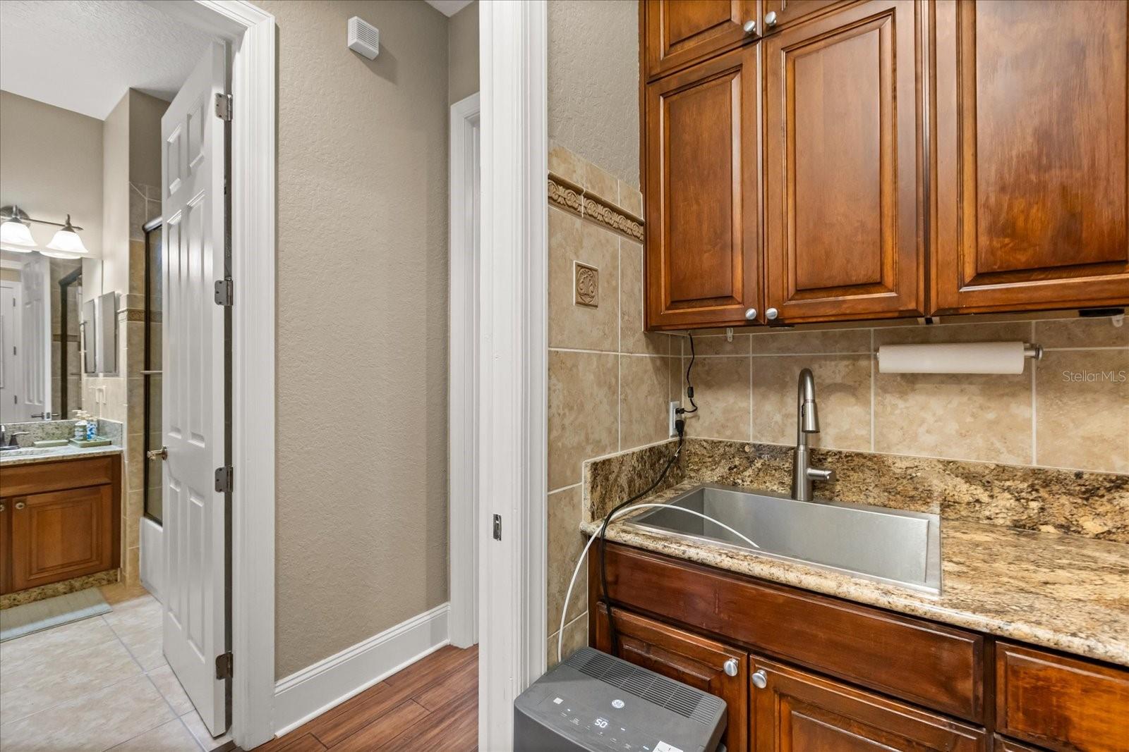 BRONSONS LNDGS F & M - Residential