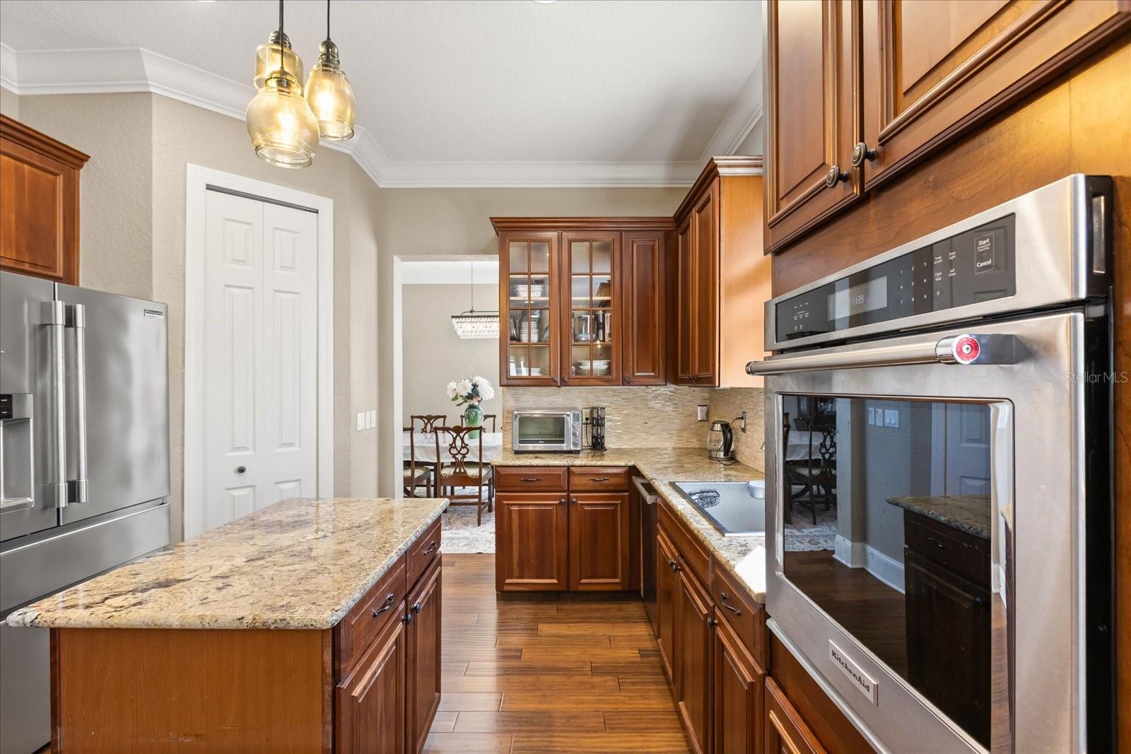 BRONSONS LNDGS F & M - Residential