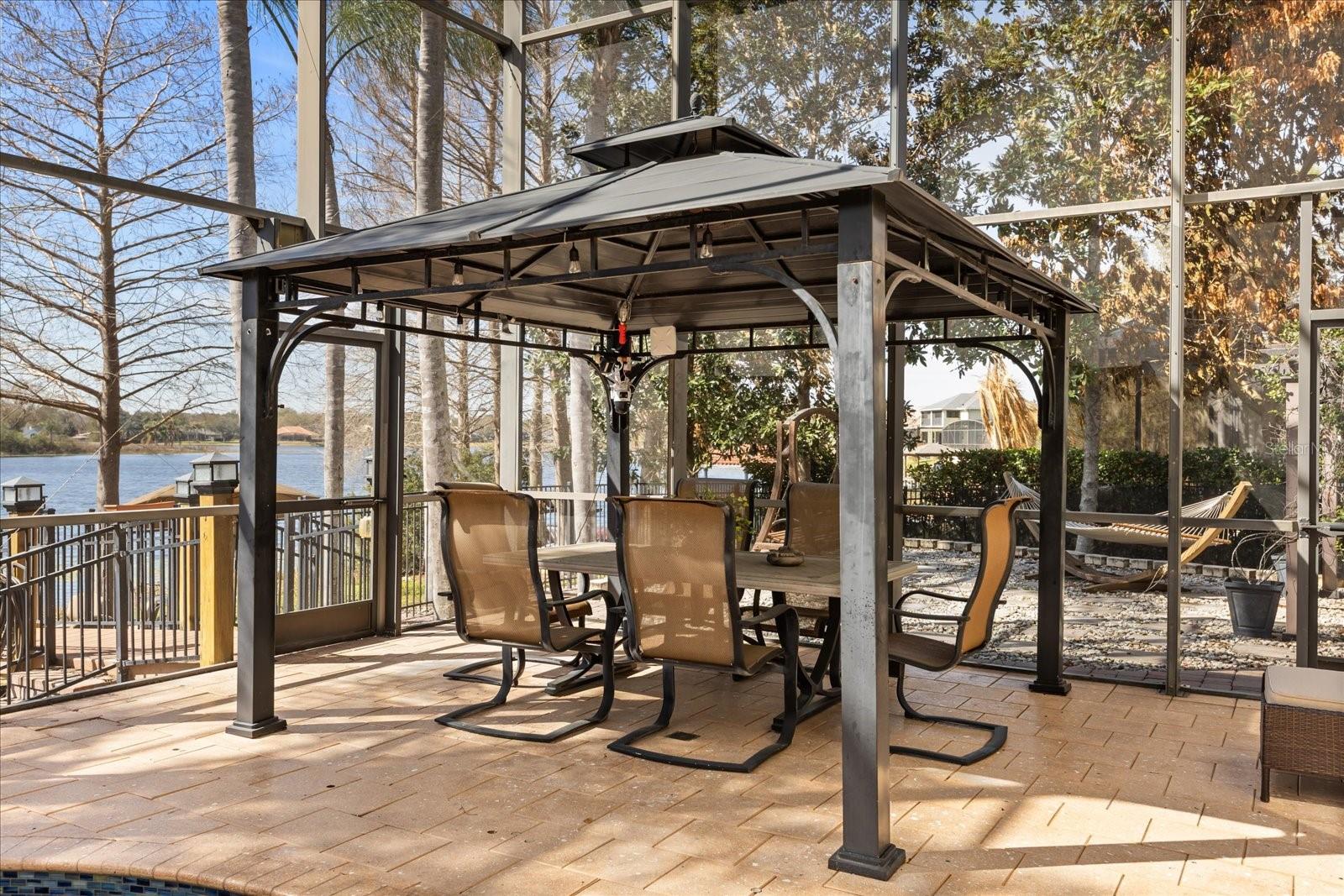 BRONSONS LNDGS F & M - Residential