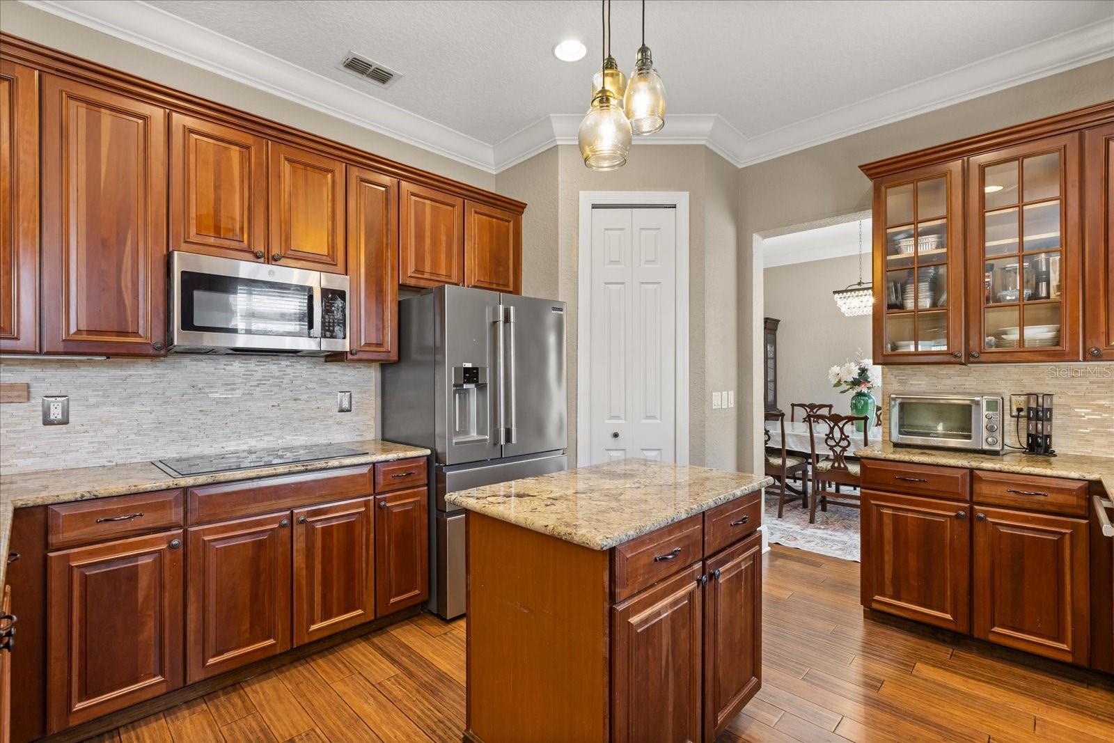 BRONSONS LNDGS F & M - Residential