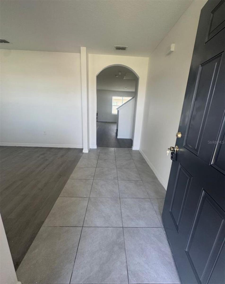 SQUIRES GROVE - Residential Lease