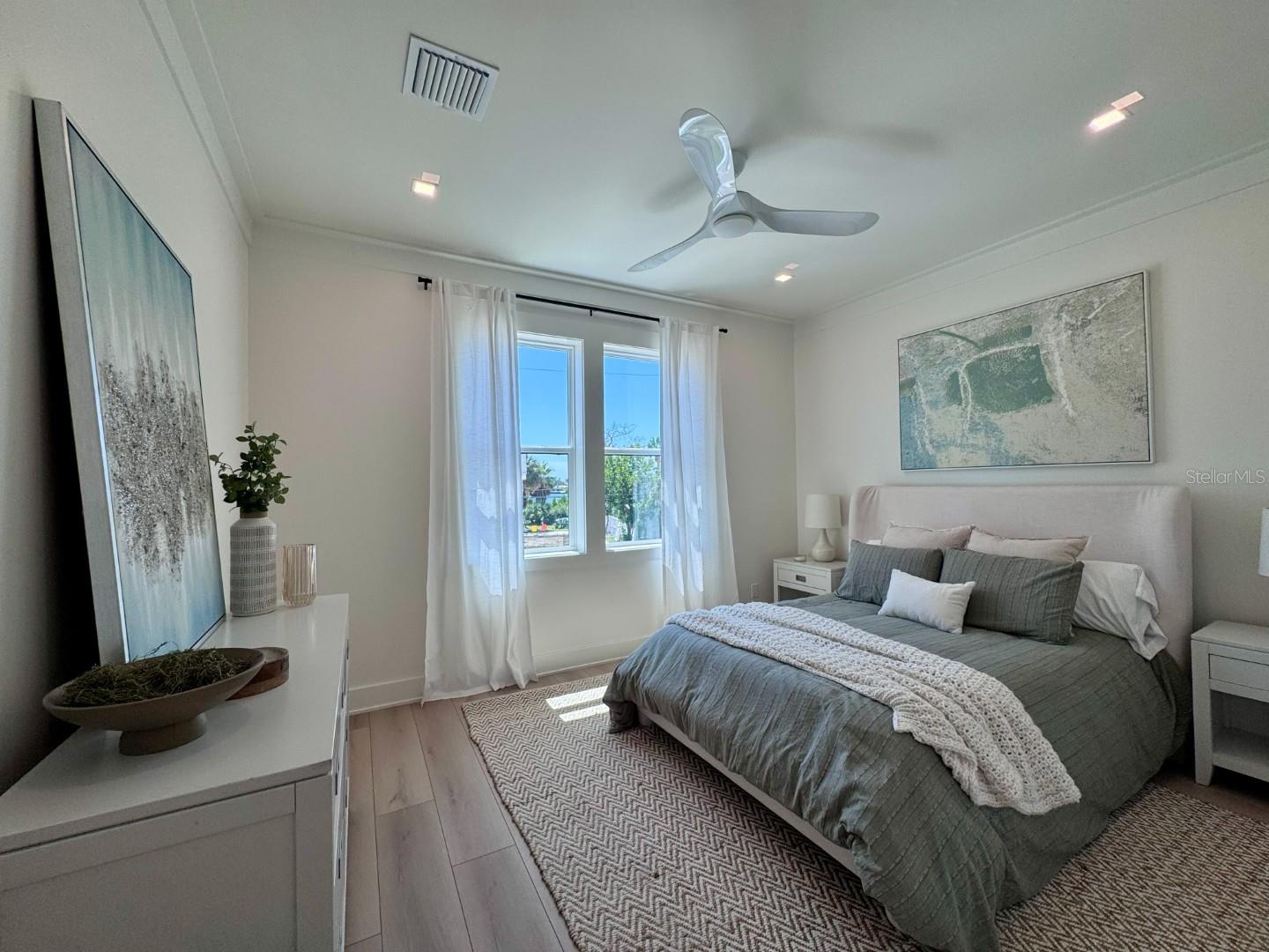 ST PETERSBURG BEACH REP - Residential