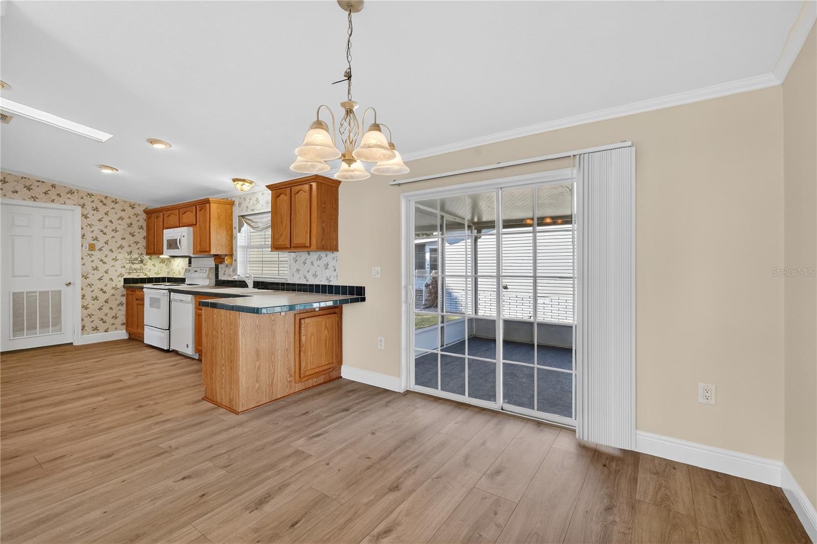 HILLTOP ESTATE - Residential