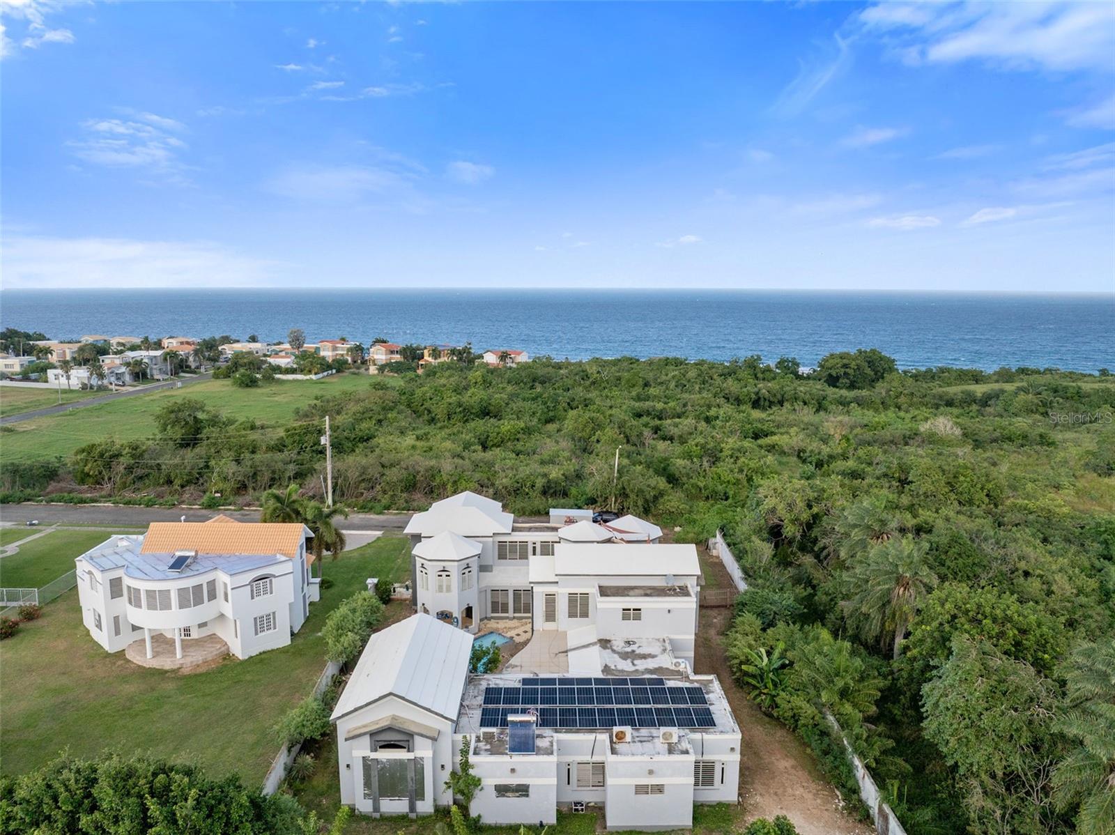 BO. BEJUCOS - Residential