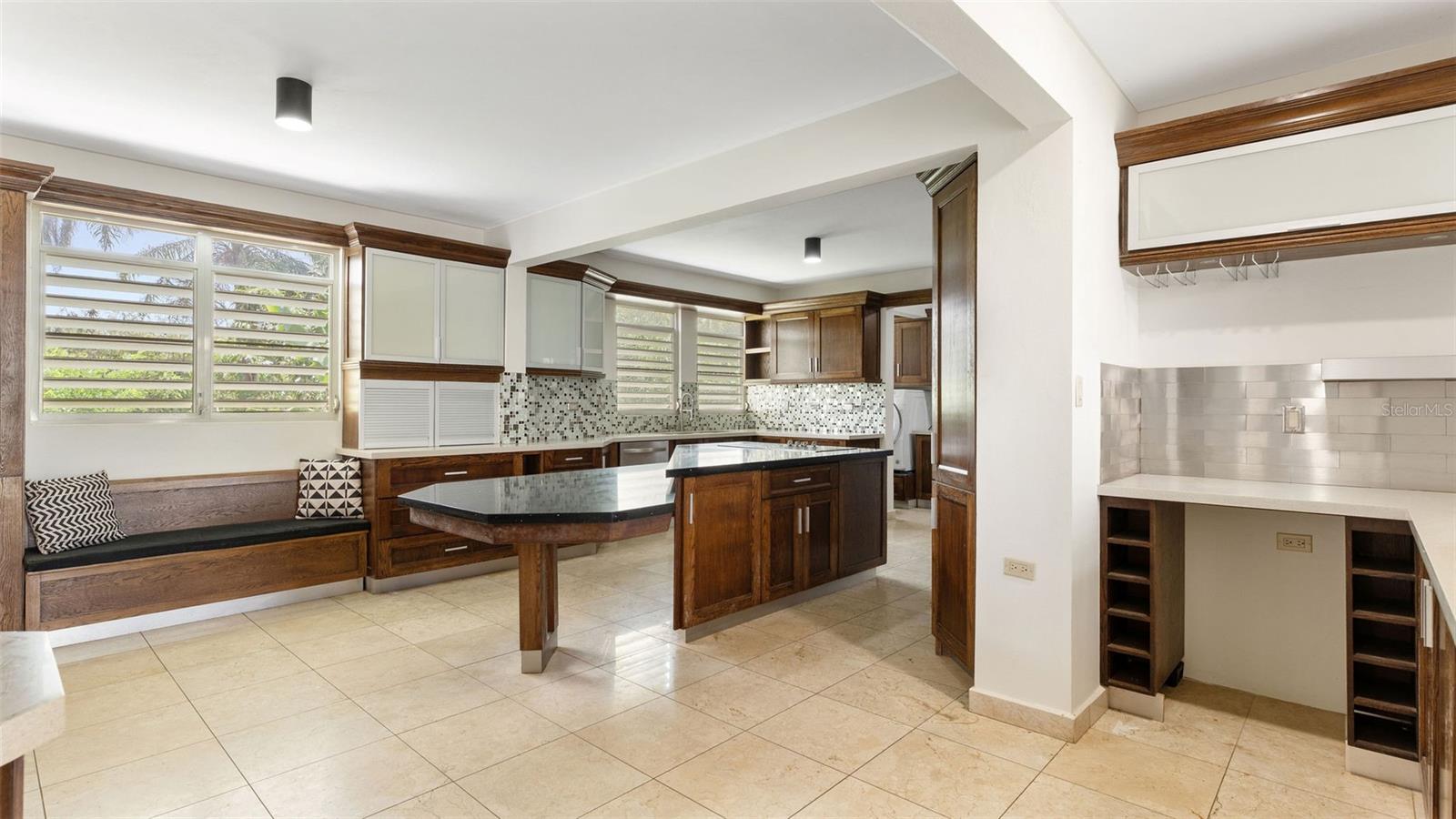 BO. BEJUCOS - Residential