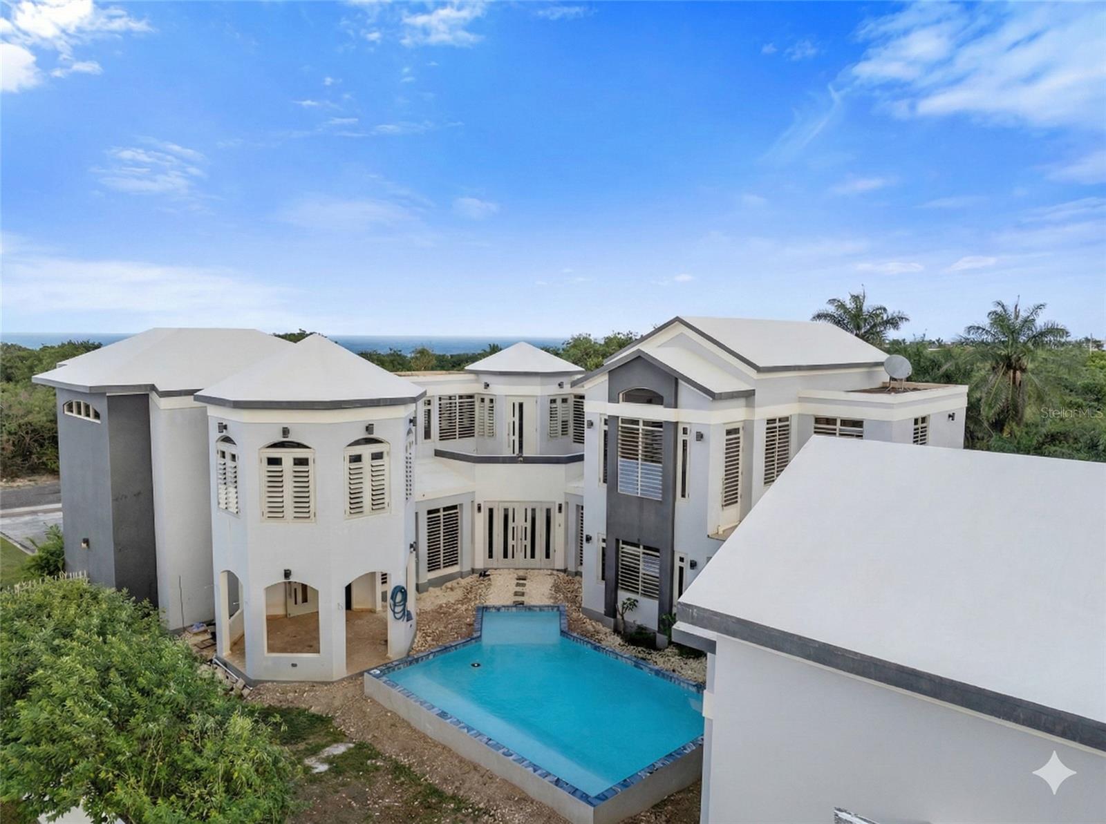 BO. BEJUCOS - Residential