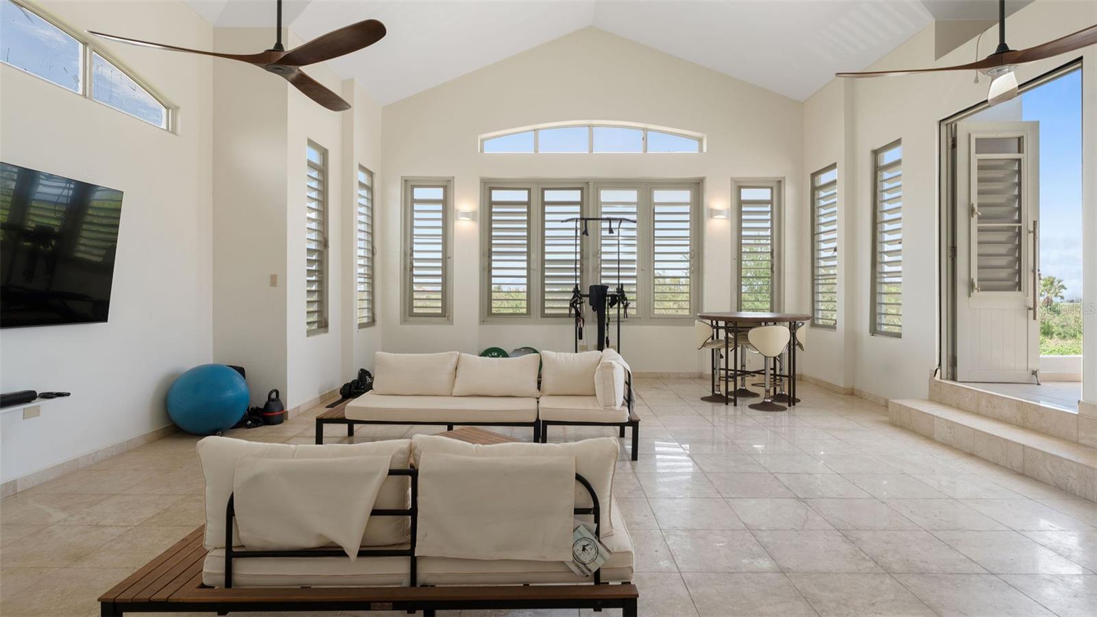 BO. BEJUCOS - Residential