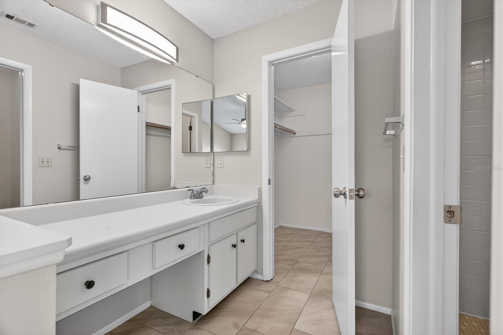 WESTLAKE MANOR UNIT 1 - Residential