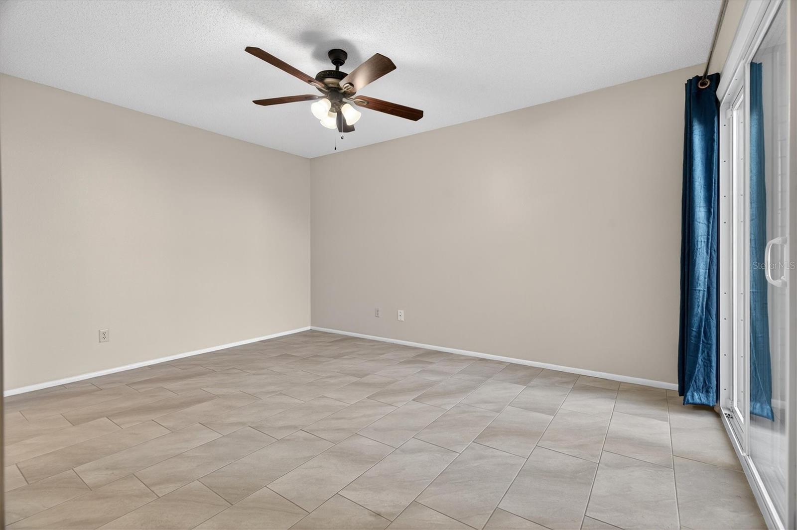 WESTLAKE MANOR UNIT 1 - Residential