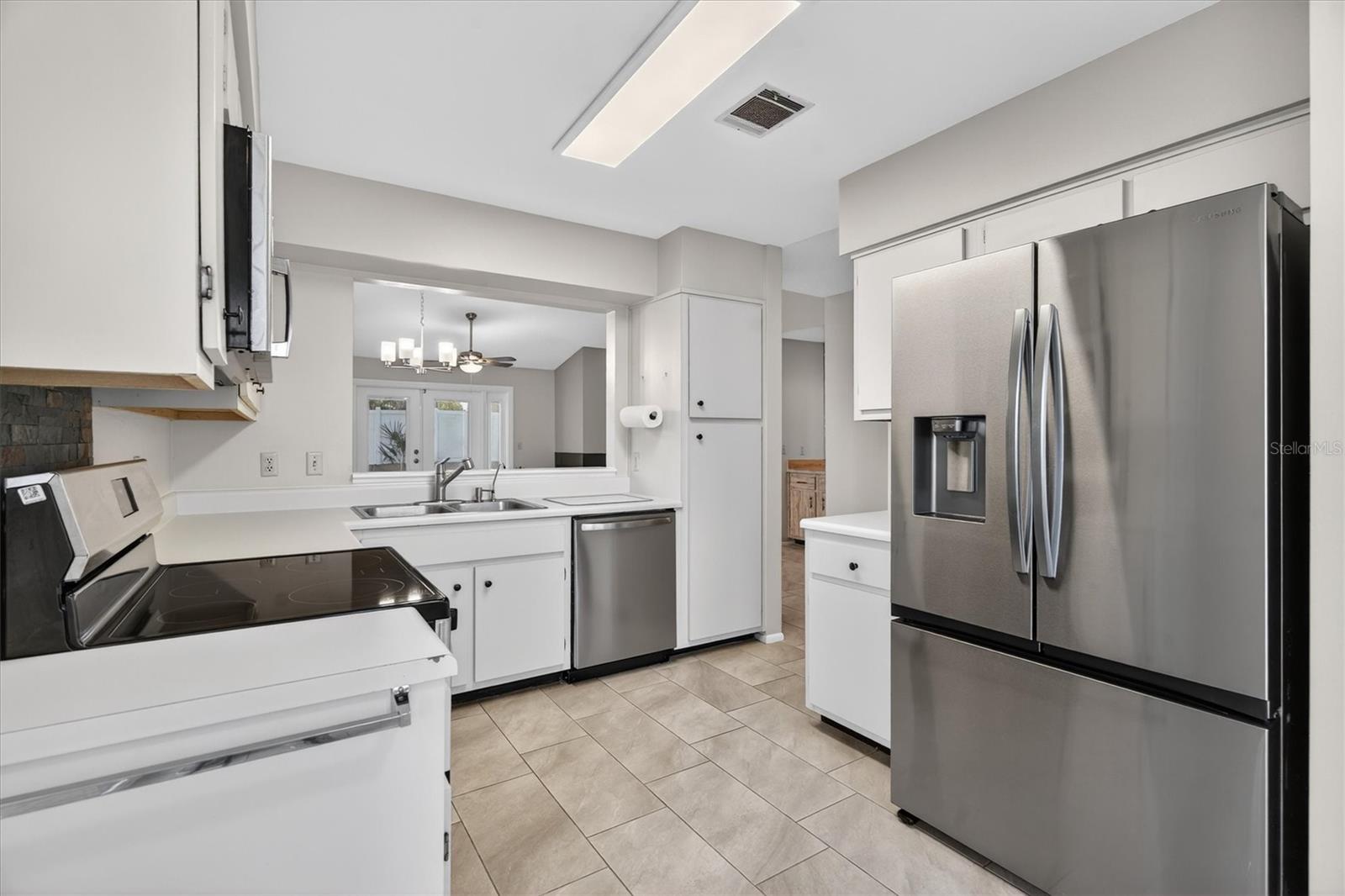 WESTLAKE MANOR UNIT 1 - Residential