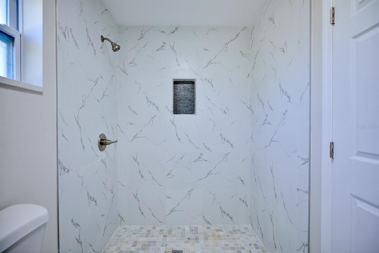 AVON PARK LAKES - Residential