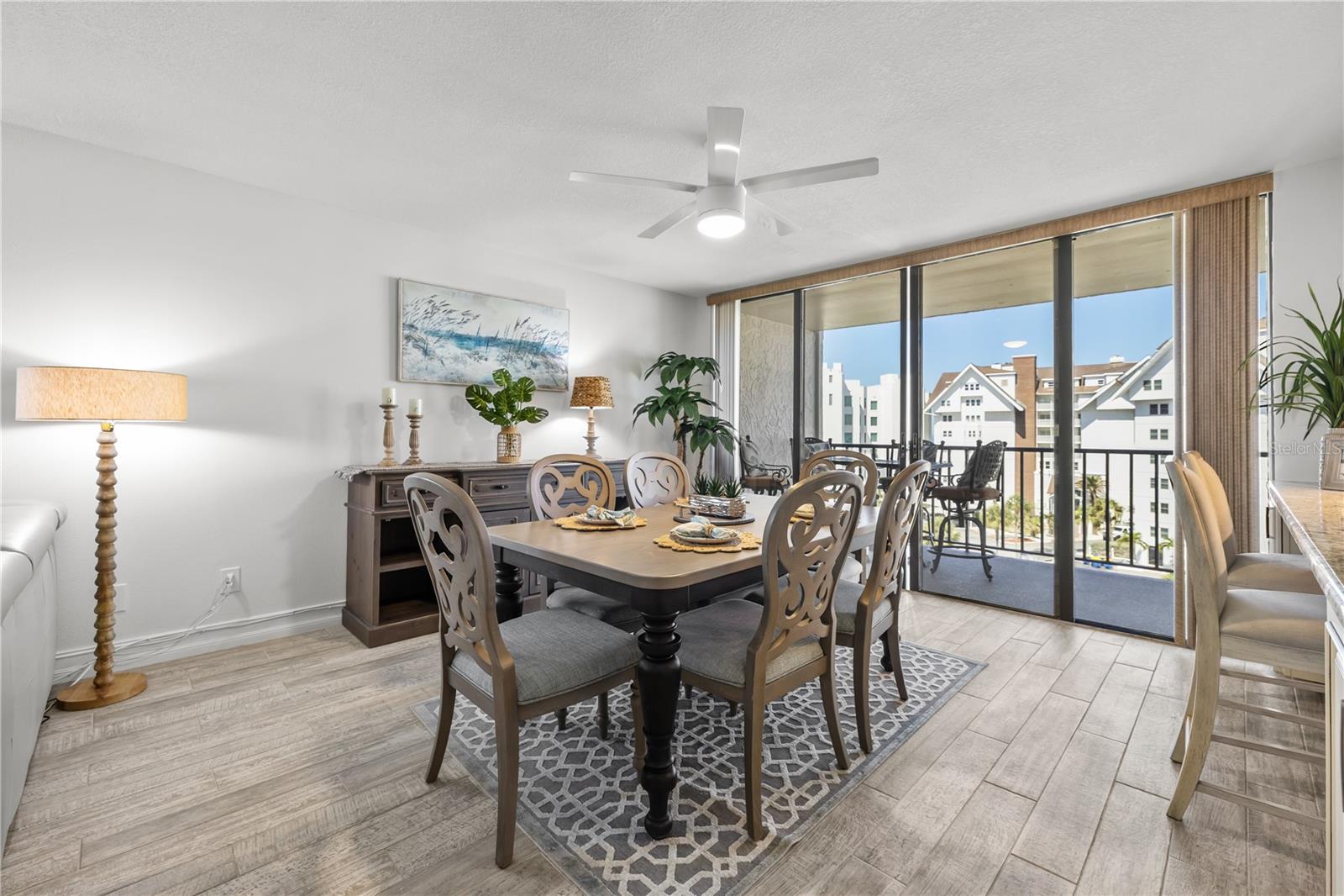 HARBOUR THE CONDO - Residential