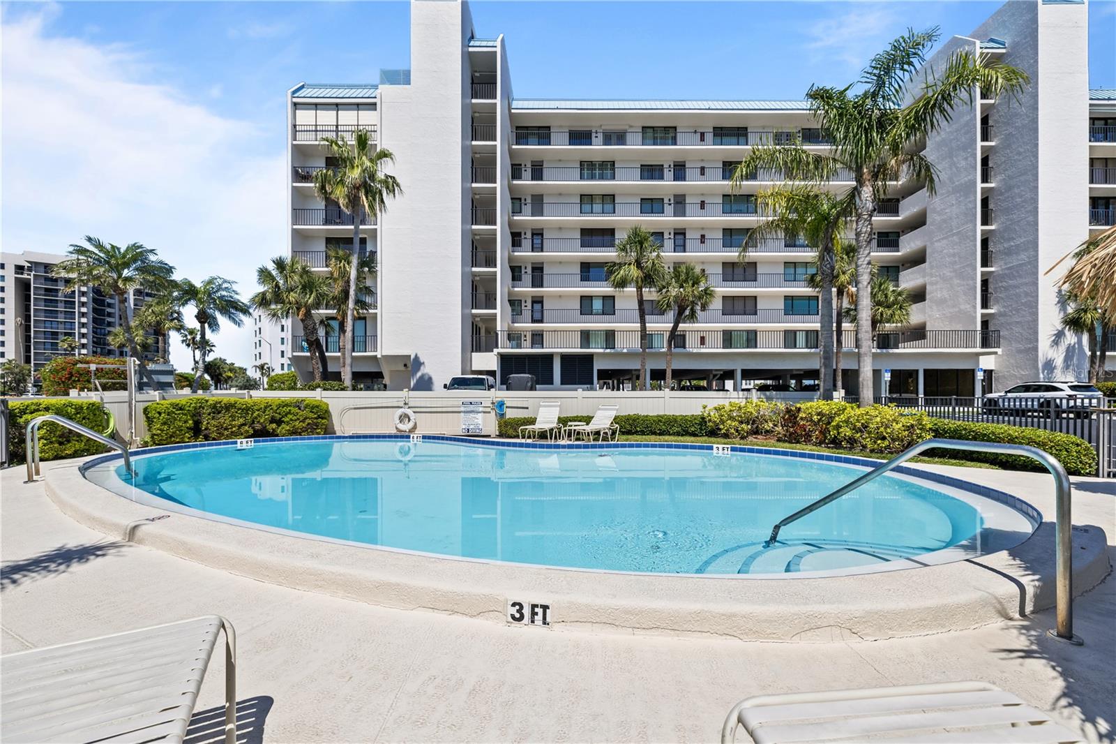 HARBOUR THE CONDO - Residential