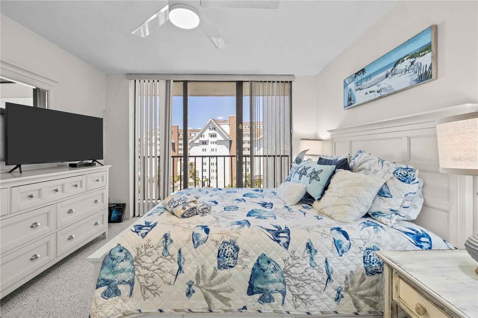 HARBOUR THE CONDO - Residential