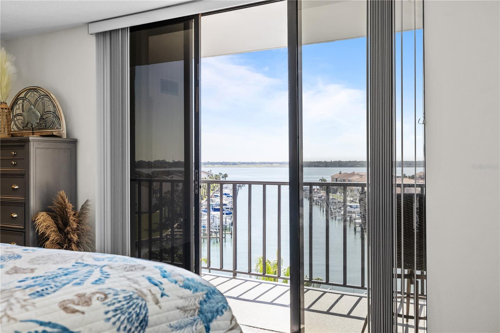 HARBOUR THE CONDO - Residential