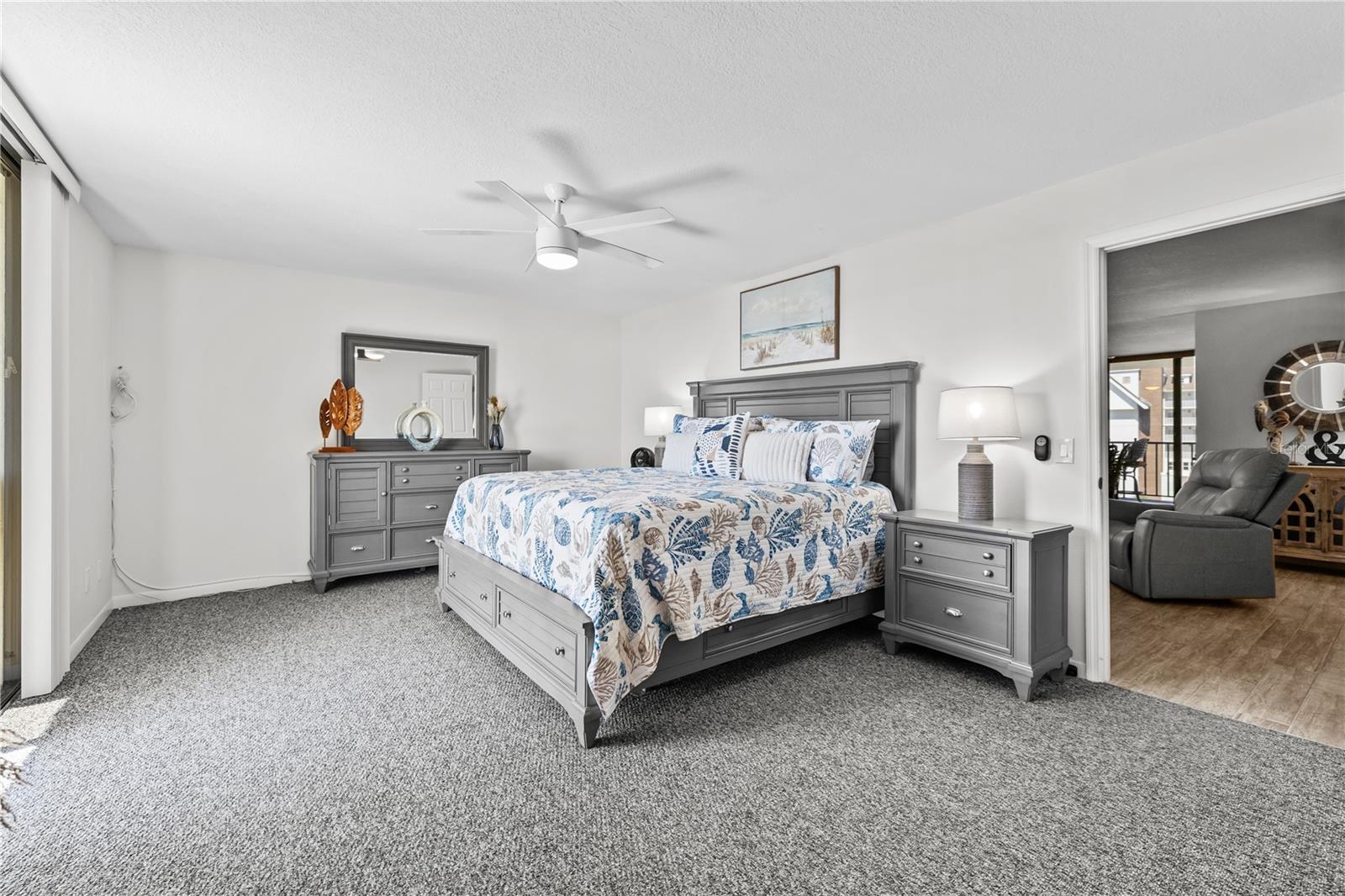 HARBOUR THE CONDO - Residential