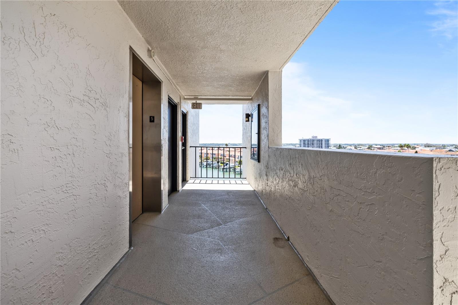 HARBOUR THE CONDO - Residential