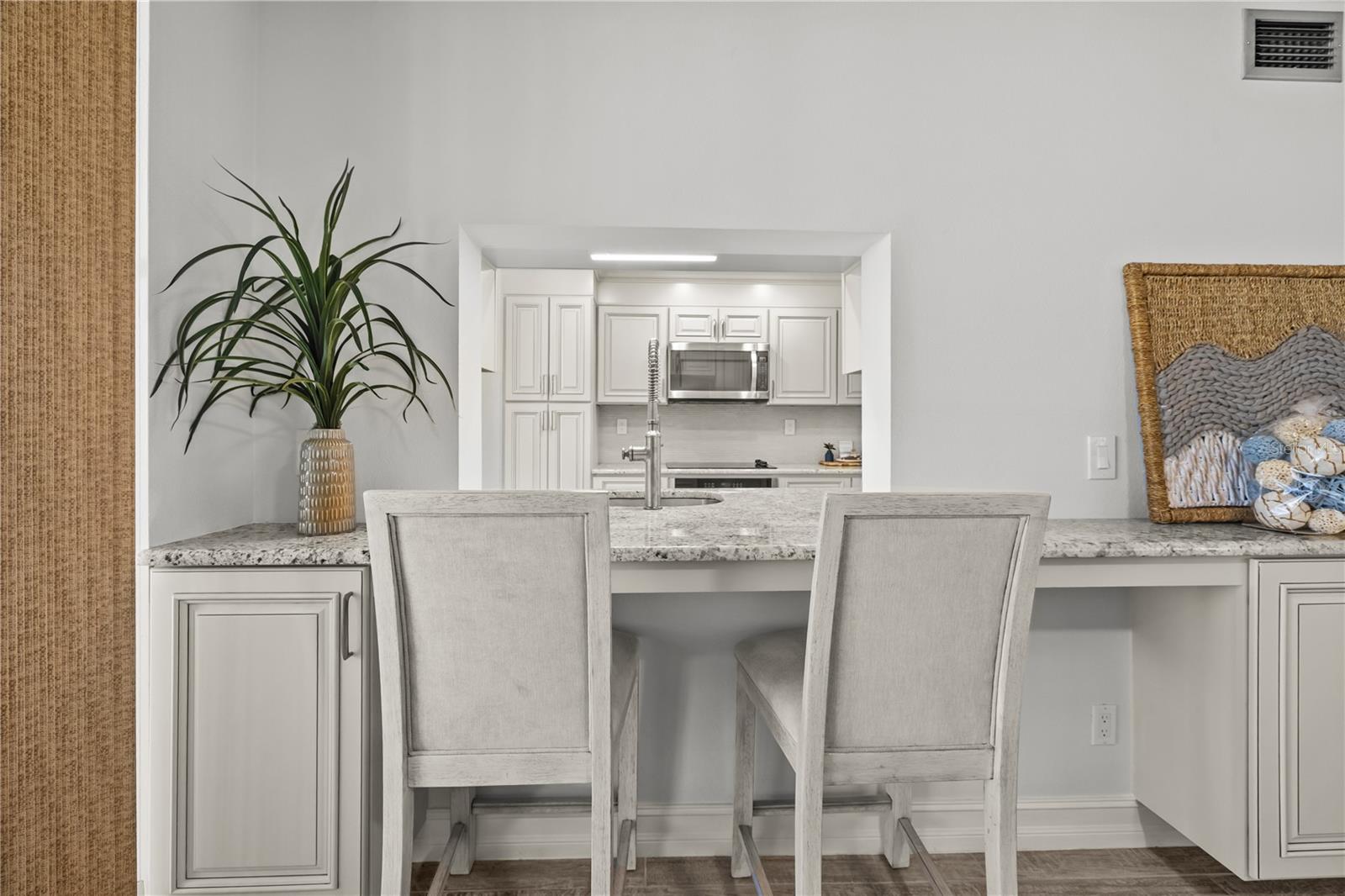 HARBOUR THE CONDO - Residential