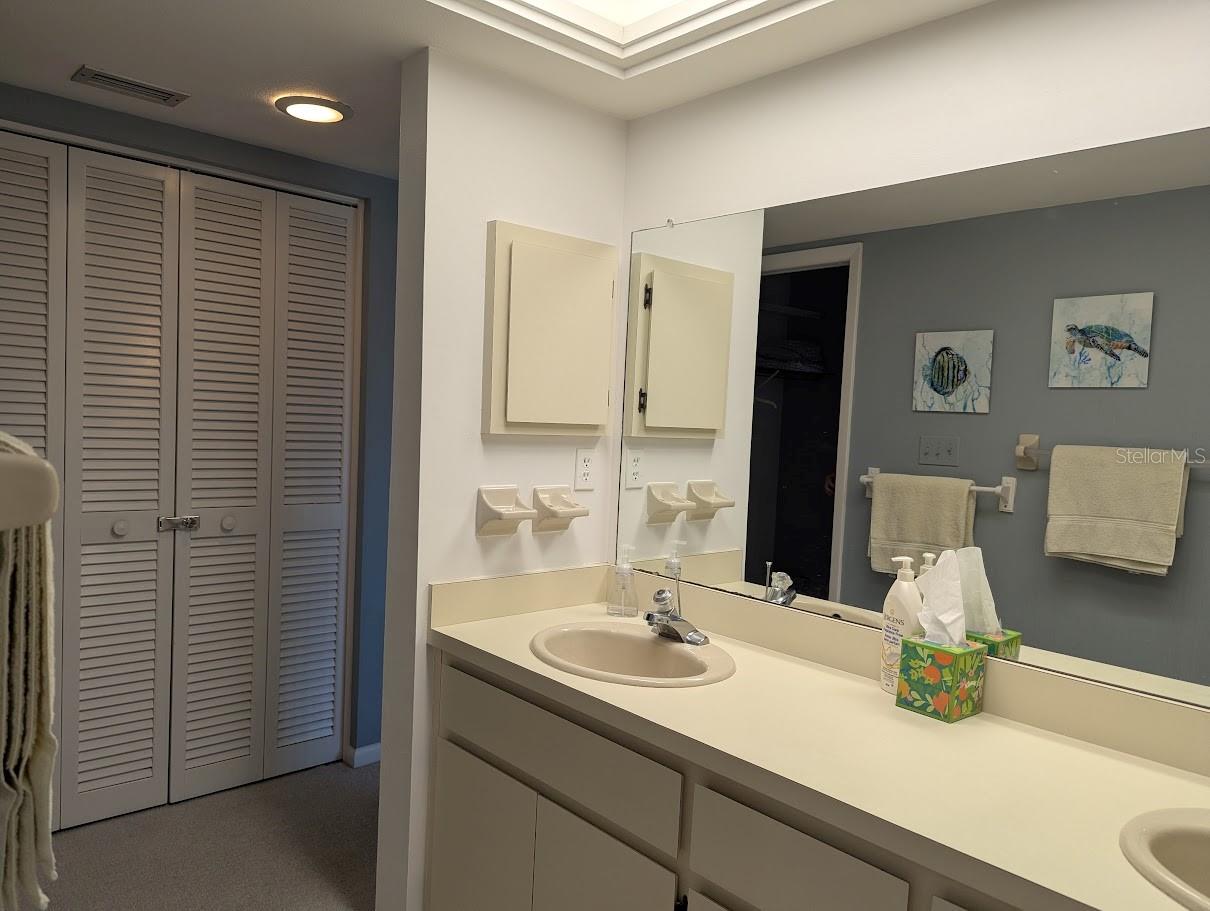 FAIRWAY VILLAS AT BARDMOOR - Residential