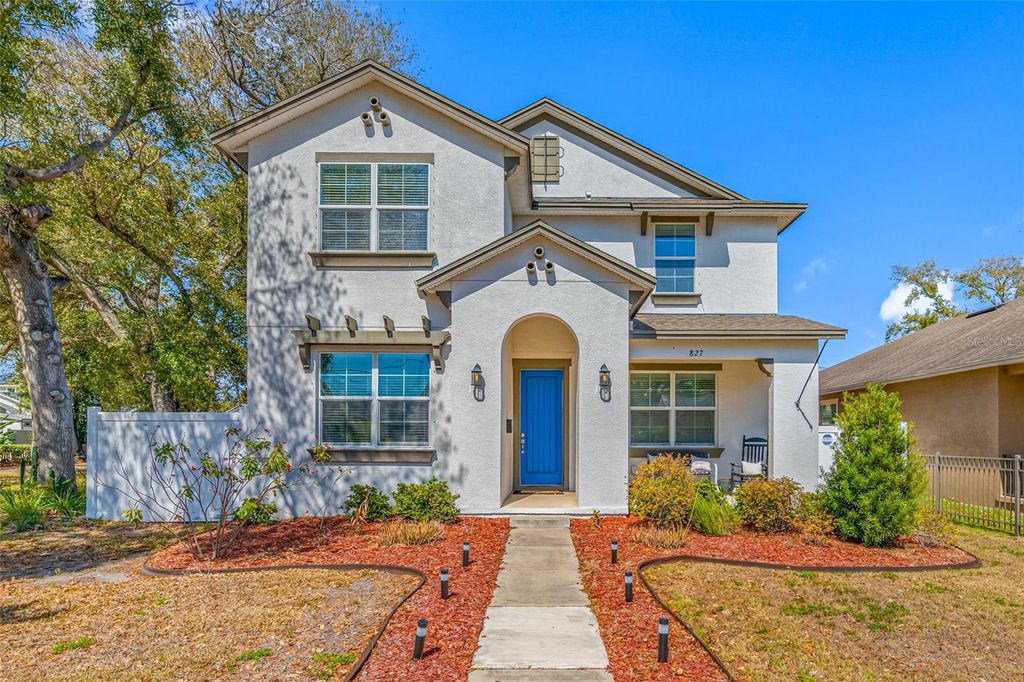 Photo of 827 12th Avenue S, St Petersburg, FL 33701 (MLS # TB8479311)