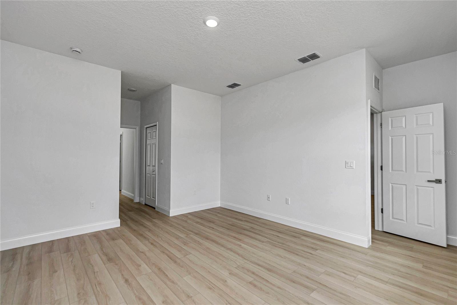 MARION OAKS UN 3 - Residential