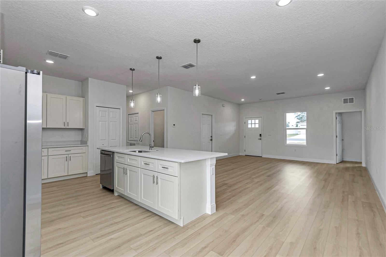 MARION OAKS UN 3 - Residential