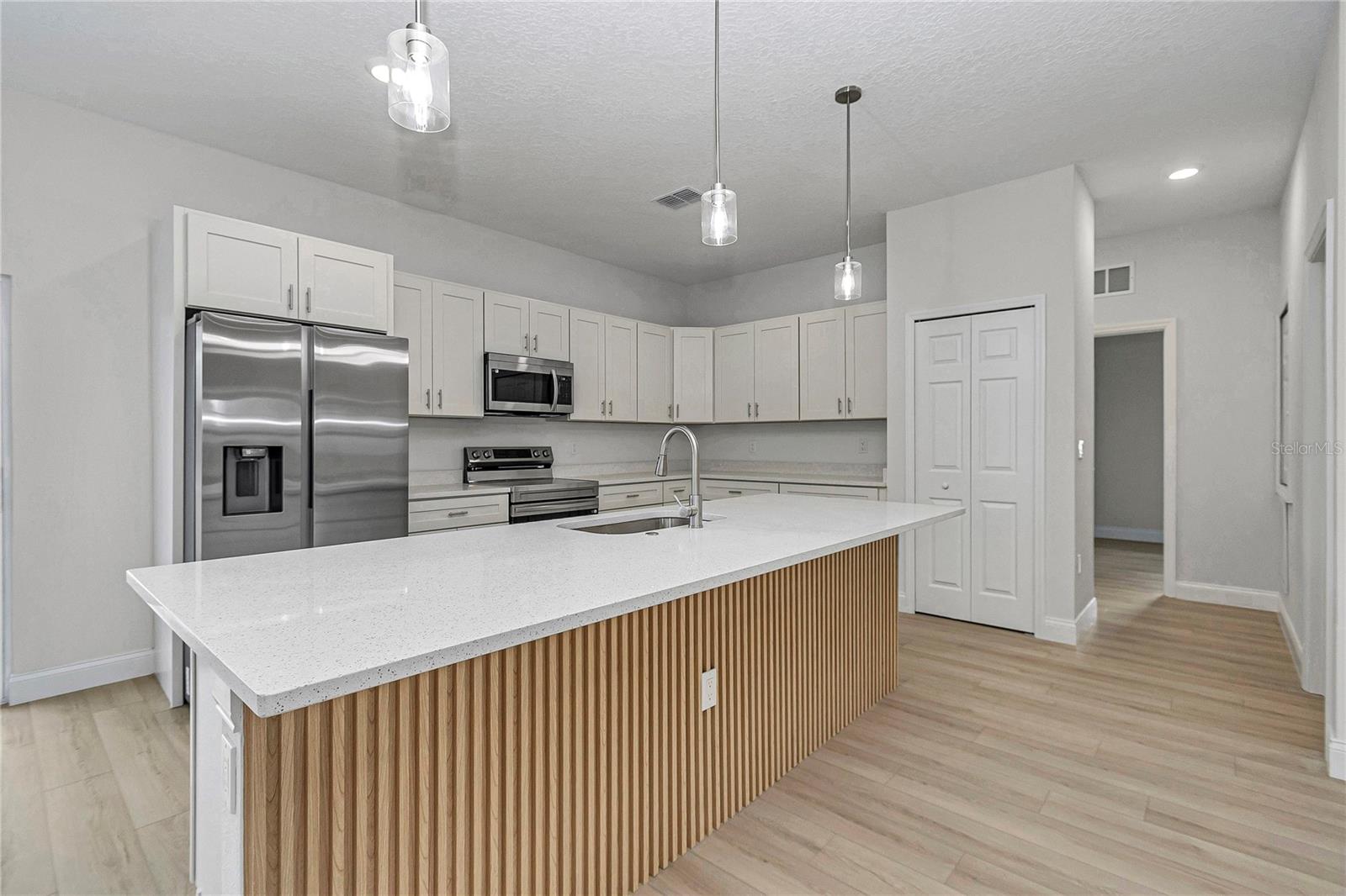 MARION OAKS UN 3 - Residential