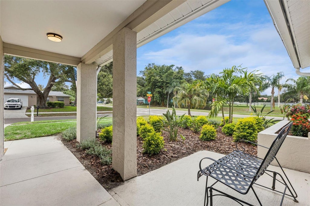 Photo of 1004 Vineyard Court, Dunedin, FL 34698 (MLS # O6437977)