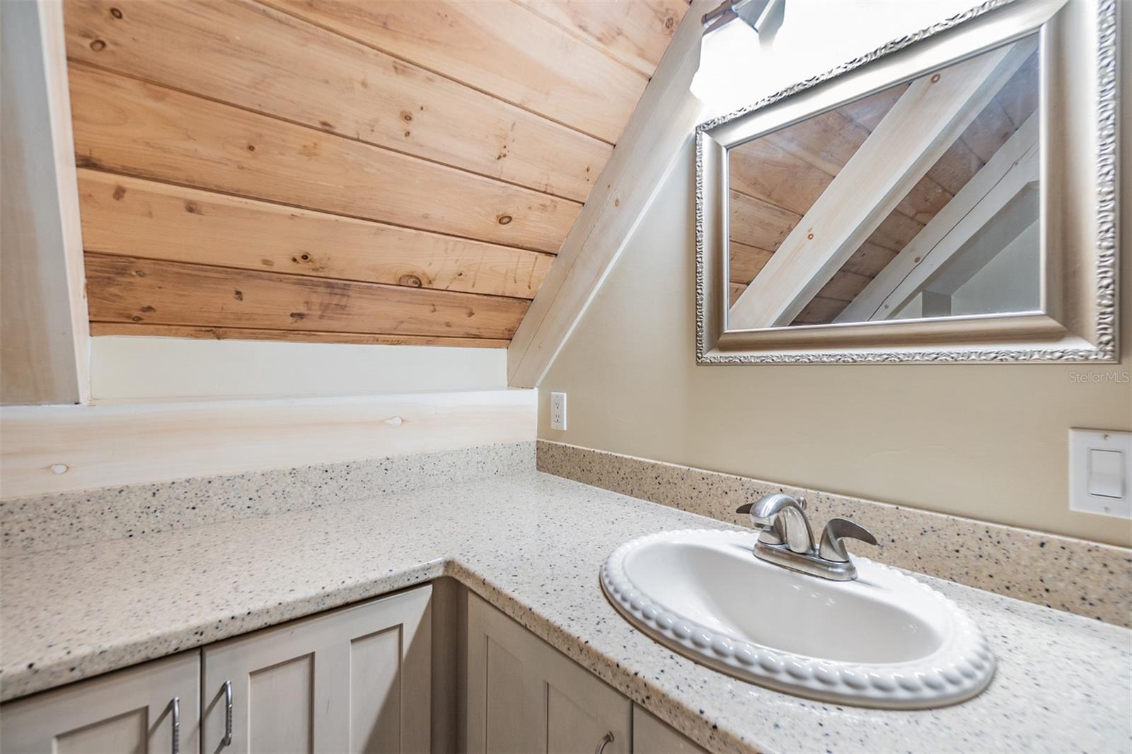 POINTE ALEXIS NORTH PH II - Residential Lease