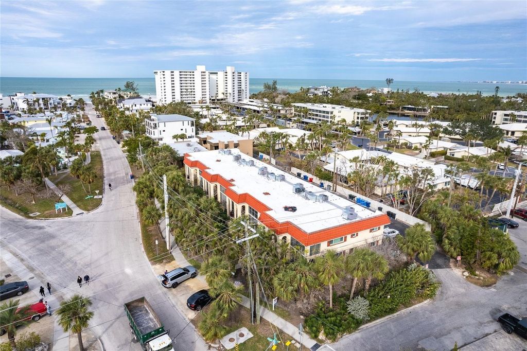 Photo of 145 Avenida Messina #3, Sarasota, FL 34242 (MLS # A4667146)