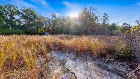 Tiny photo for 515 Us Highway 27, Clermont, FL 34715 (MLS # G5105392)