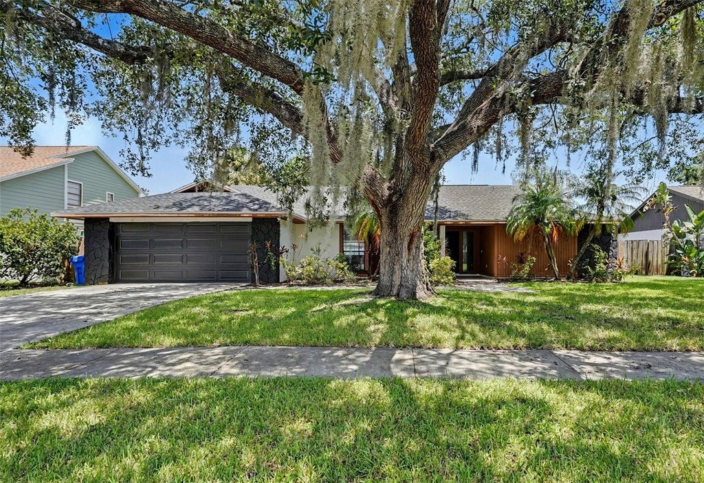 Photo of 4715 Kemble Court, Tampa, FL 33624 (MLS # TB8536343)