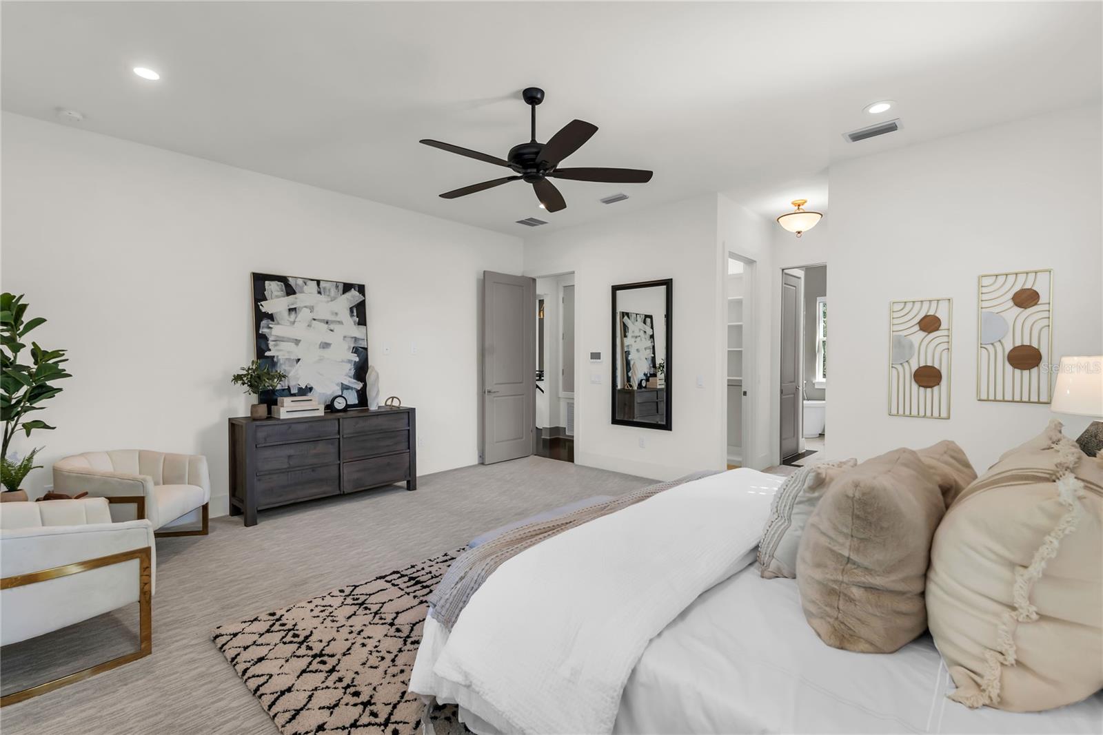 IVANHOE SHORES - Residential