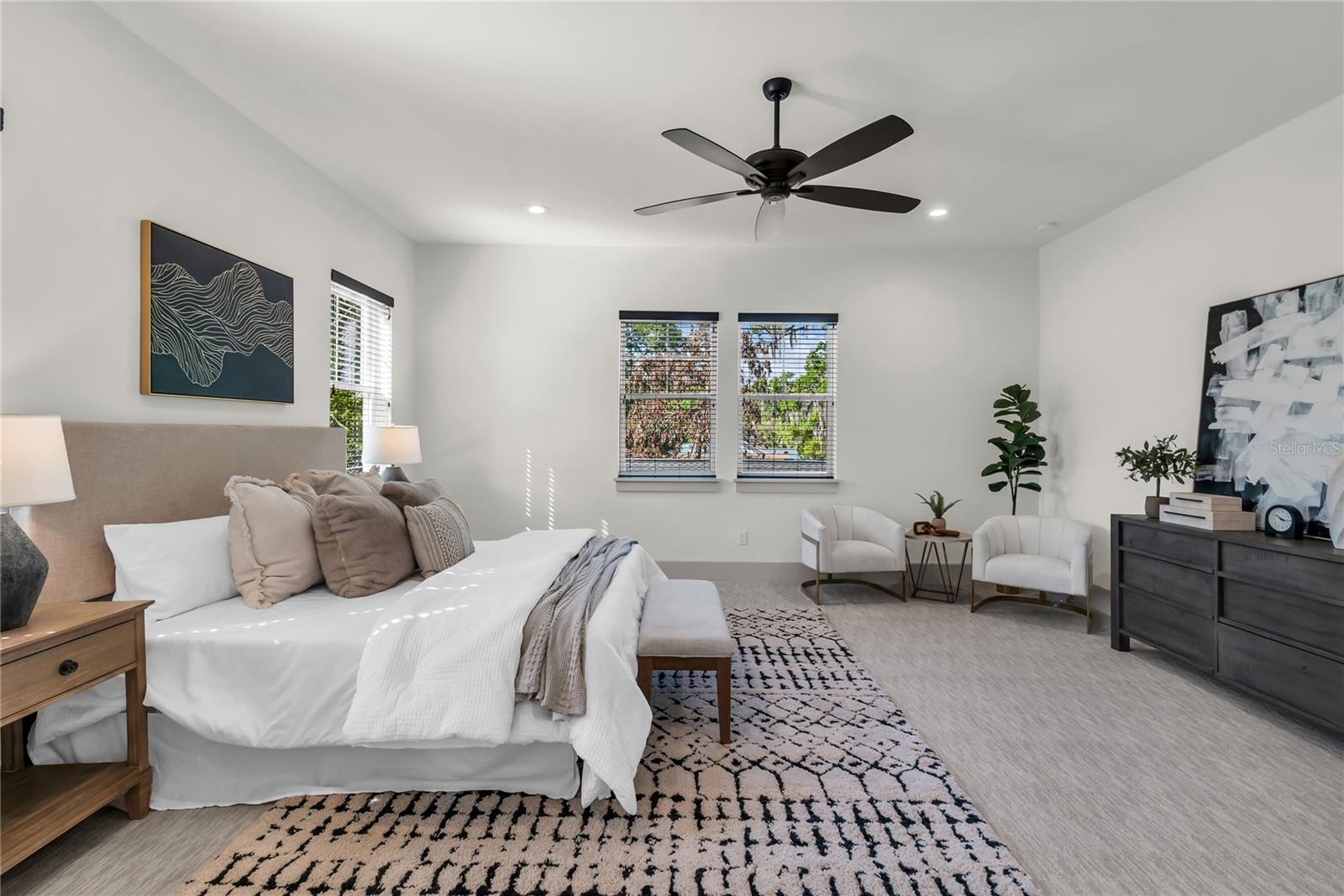 IVANHOE SHORES - Residential