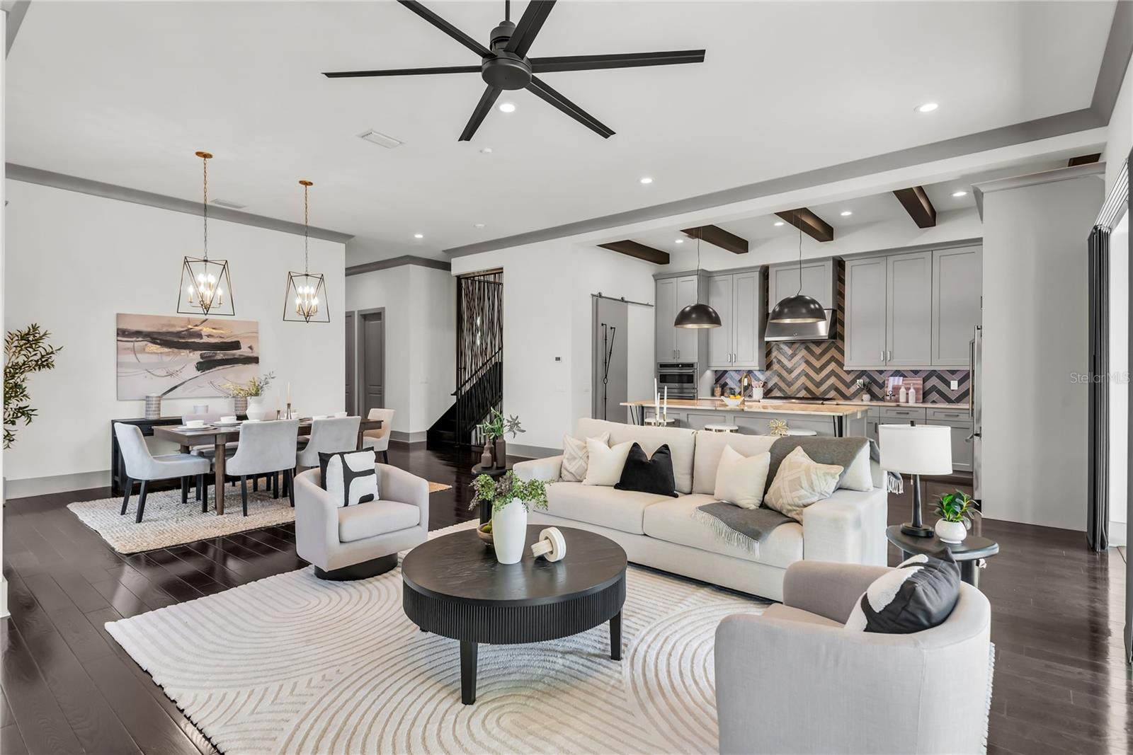 IVANHOE SHORES - Residential