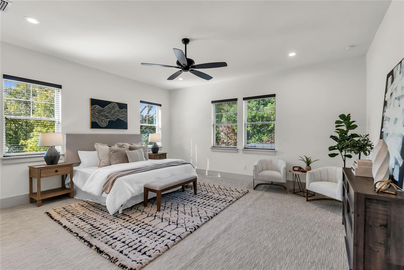 IVANHOE SHORES - Residential