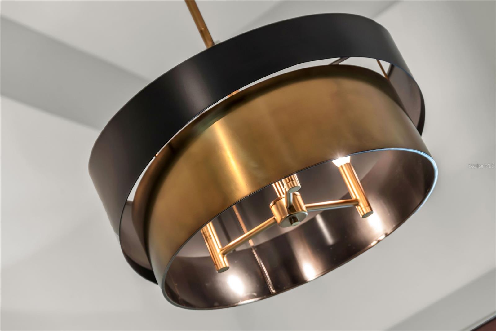 IVANHOE SHORES - Residential