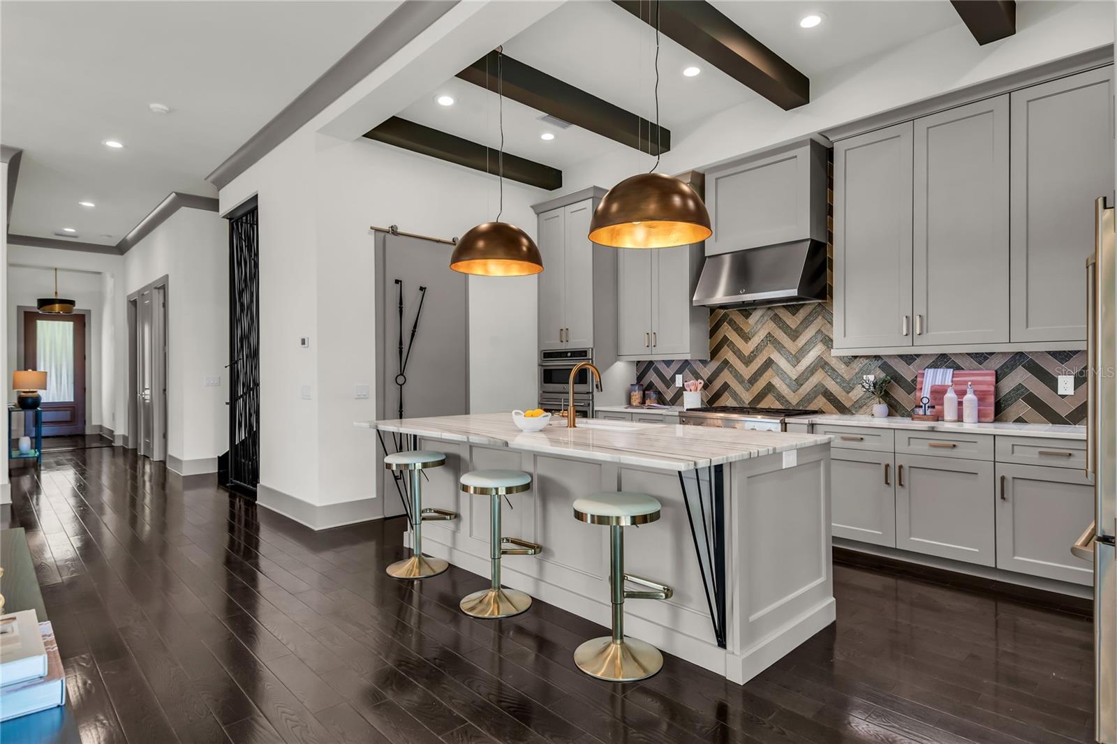 IVANHOE SHORES - Residential