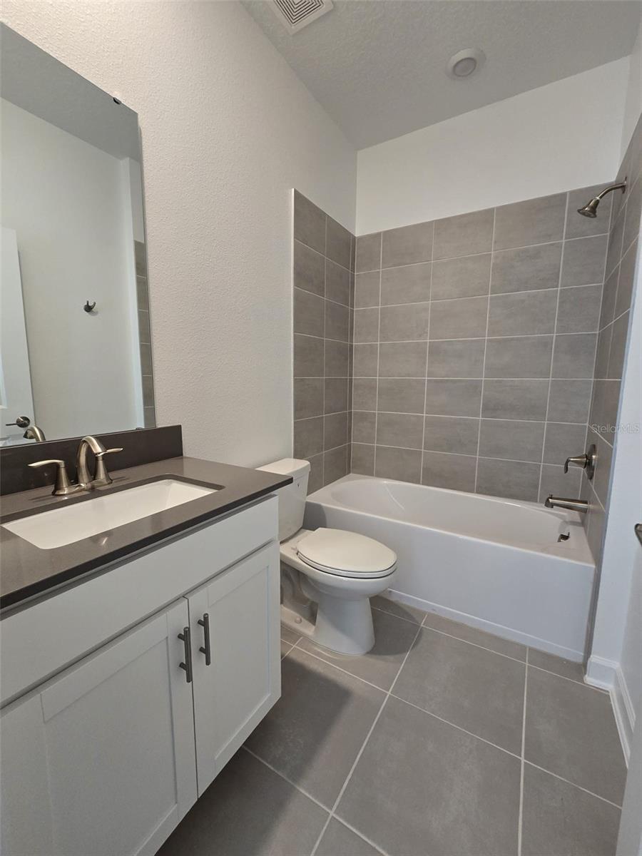 TOHOQUA PH 7 - Residential Lease