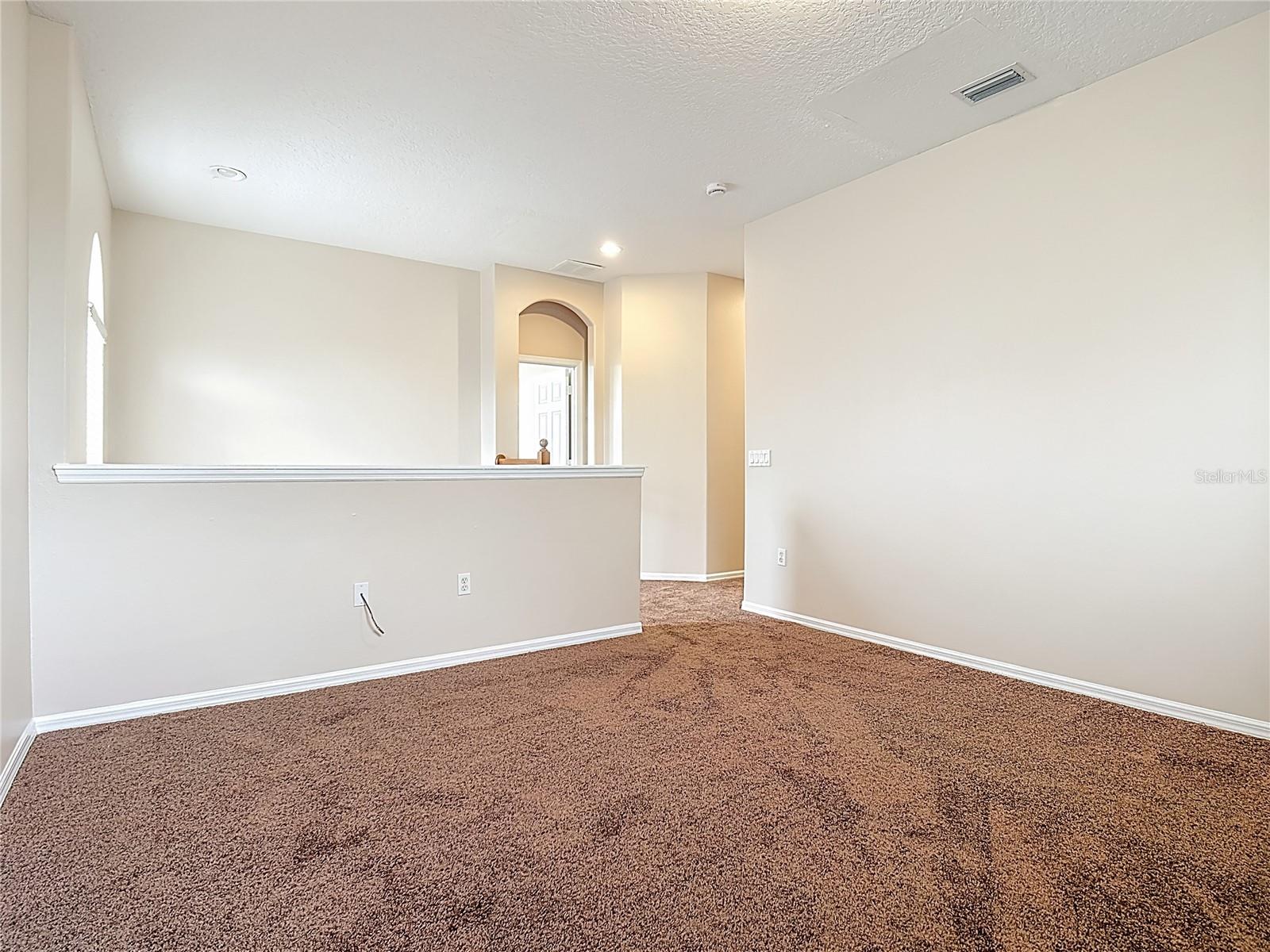 EAGLES NEST AT THE OAKS - Residential