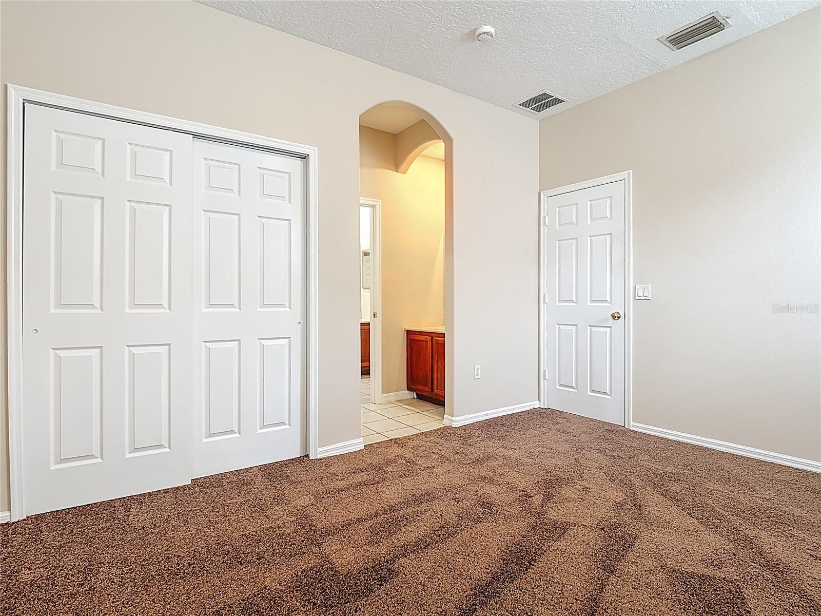 EAGLES NEST AT THE OAKS - Residential