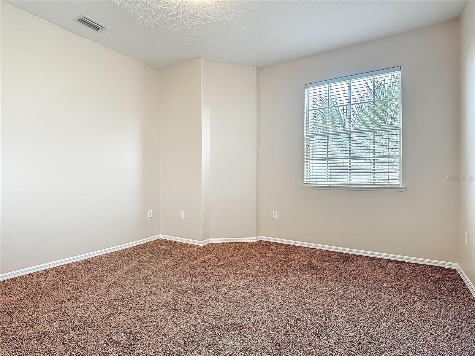 EAGLES NEST AT THE OAKS - Residential