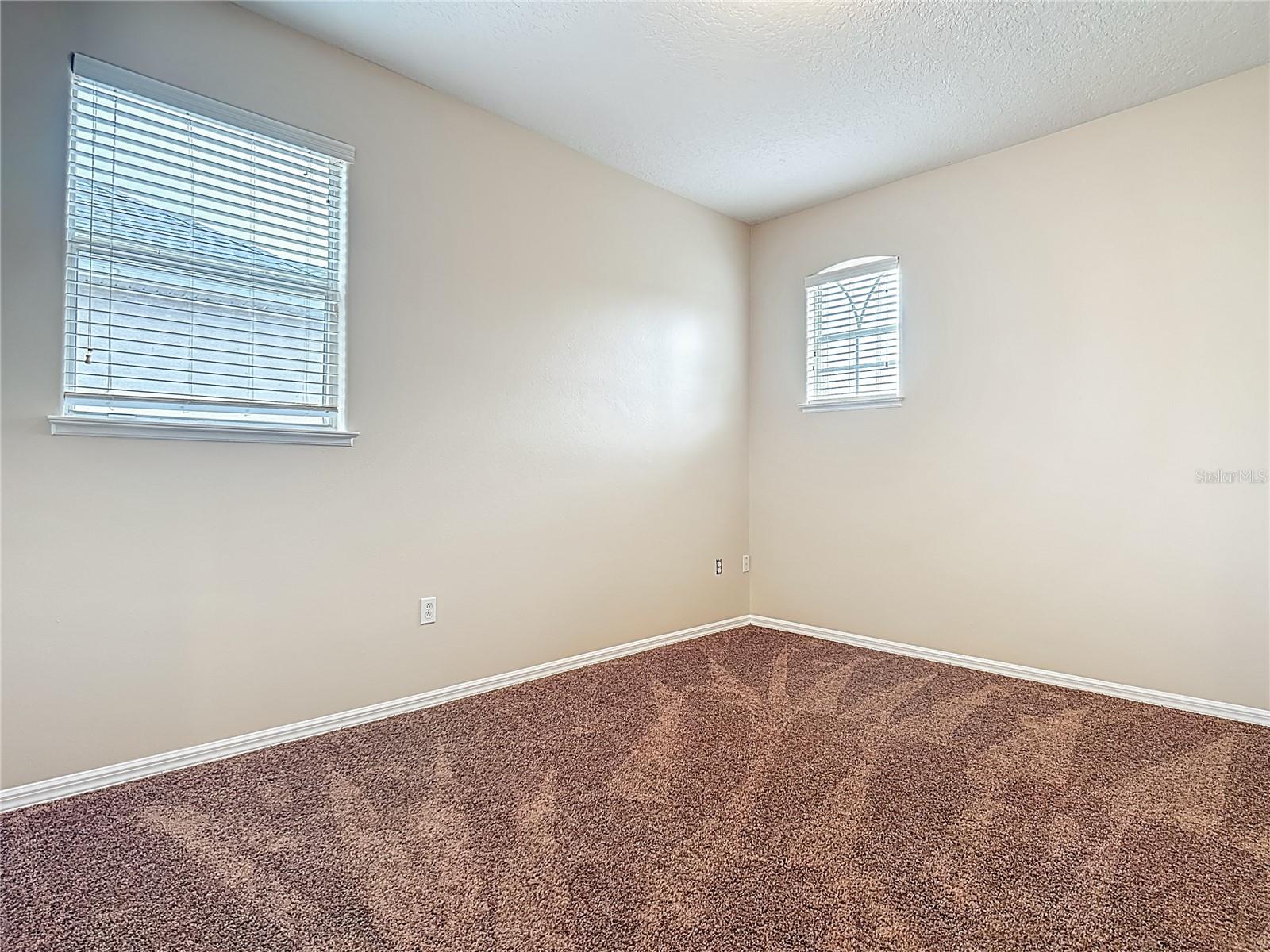 EAGLES NEST AT THE OAKS - Residential